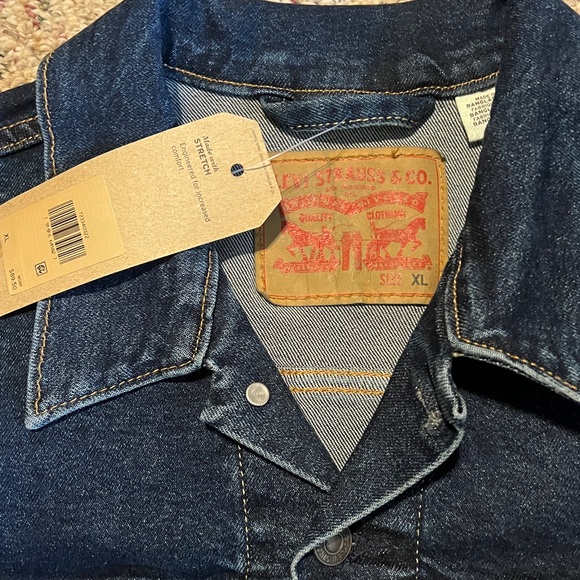 Levi's Dark Blue Denim Jacket NWT XL - Picture 3 of 4